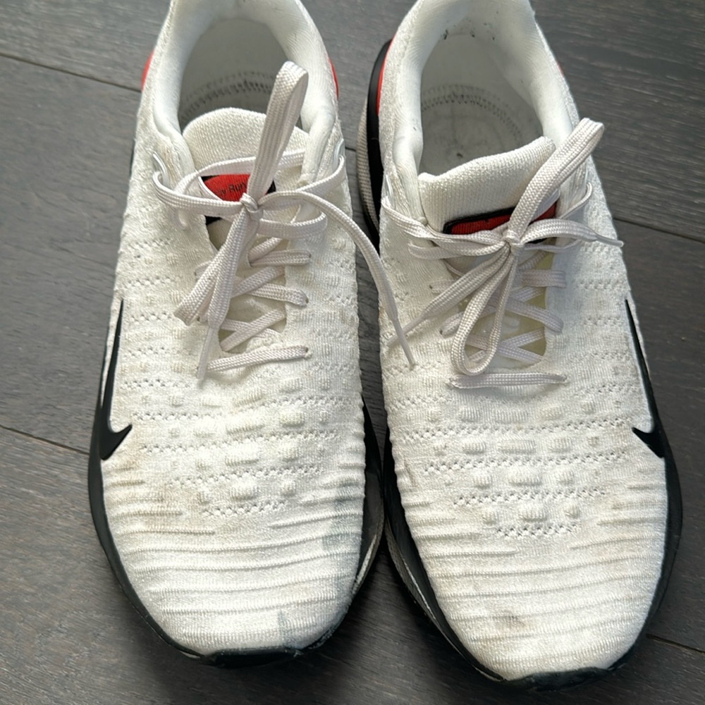 Nike men’s shoe